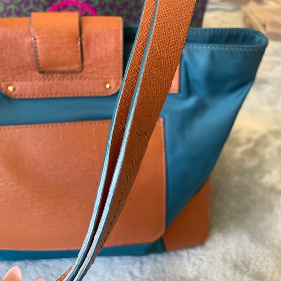 Tory Burch Teal Blue and Tan Tote Bag - Picture 11 of 11